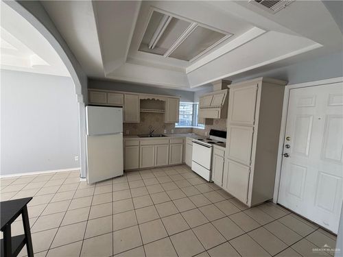 3-1718 Villa Linda Ave, Edinburg, TX, 78541-3218 | Card Image