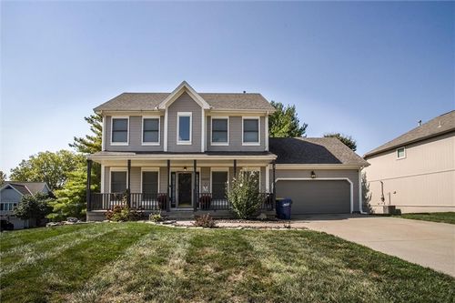 14620 Shamrock Way, Smithville, MO, 64089-8260 | Card Image