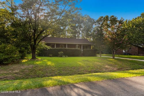 719 Lewis Rd, Leland, NC, 28451-8063 | Card Image