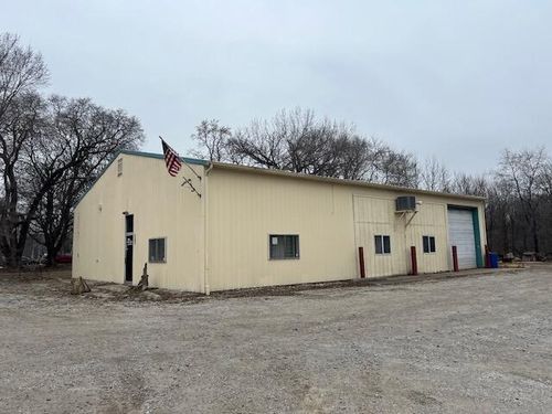 207 Nickle Plate Ave, Valparaiso, IN, 46383 | Card Image