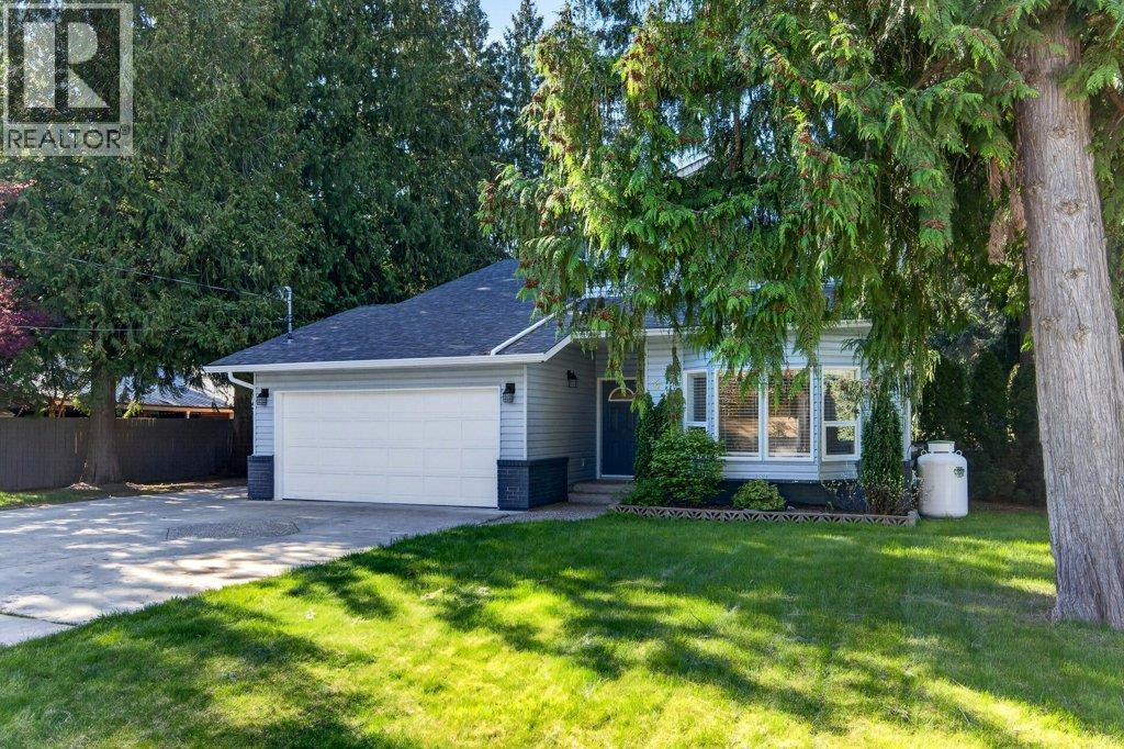 Residential in Sicamous 4