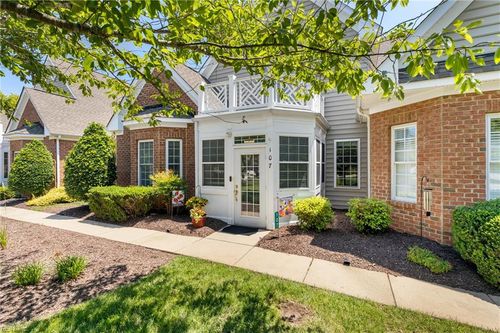 107 Oxford Ave, Smithfield, VA, 23430-2597 | Card Image