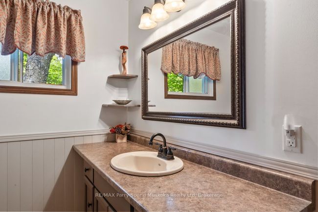 3 & 5 Squirrel Rd, House other with 4 bedrooms, 2 bathrooms and 15 parking in Mcdougall ON | Image 38