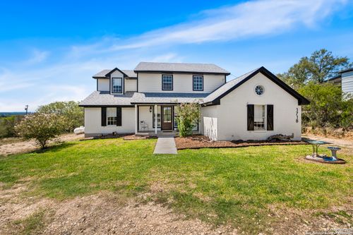 1718 County Road 4511, Hondo, TX, 78861-6279 | Card Image