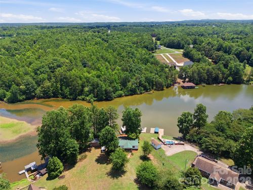 146 Mcintyre Rd, Cherryville, NC, 28021-9314 | Card Image
