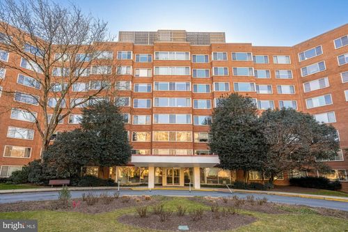 apt-1030-4000 Tunlaw Rd Nw, WASHINGTON, DC, 20007-4851 | Card Image