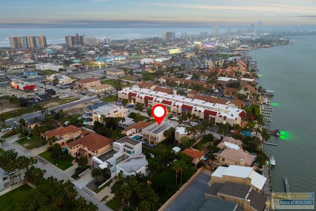 A - 212 W Acapulco St, Townhouse with 3 bedrooms, 3 bathrooms and 2 parking in South Padre Island TX | Image 36