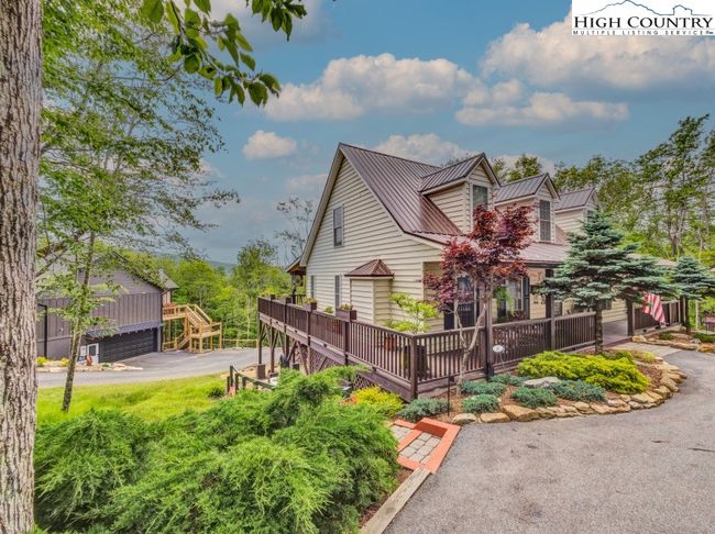 beautifully landscaped | Image 43