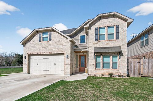 912 Roberts St, East Bernard, TX, 77435-9437 | Card Image