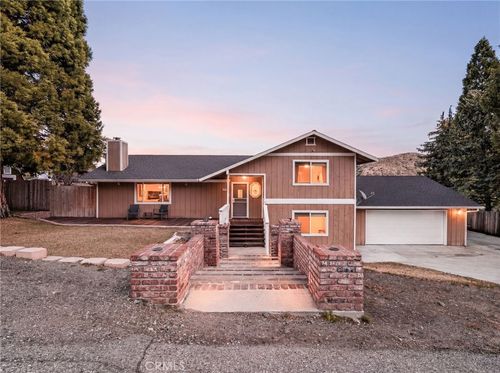 2400 E Canyon Dr, Wrightwood, CA, 92397 | Card Image