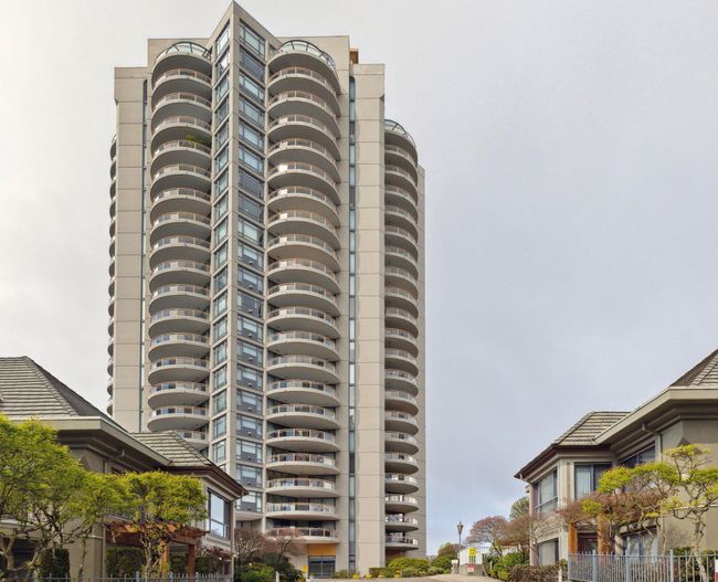 803 - 4425 Halifax Street, Condo with 2 bedrooms, 2 bathrooms and 2 parking in Burnaby BC | Image 2