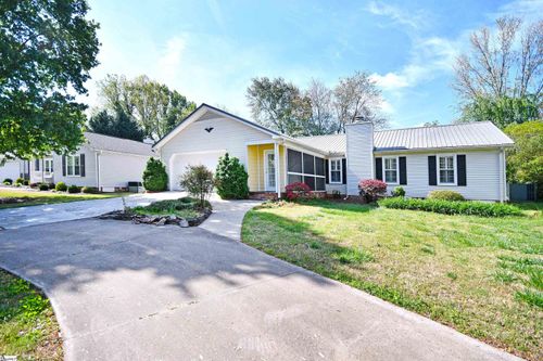 513 Hedgewood Ter, Greer, SC, 29650-3730 | Card Image