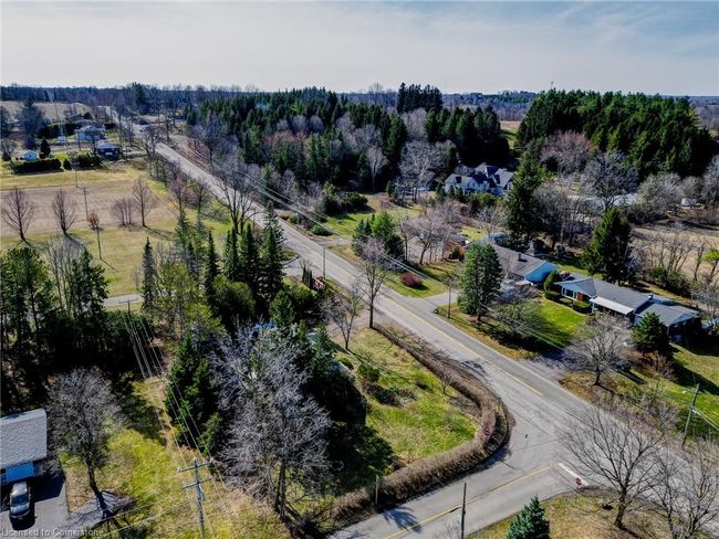 1386 Centre Rd, House other with 4 bedrooms, 2 bathrooms and 11 parking in Carlisle ON | Image 32