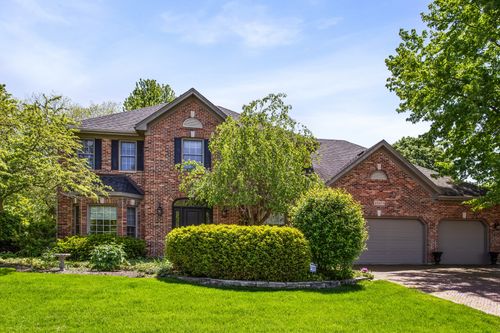 4N475 S Robert Frost Cir, St. Charles, IL, 60175-7745 | Card Image