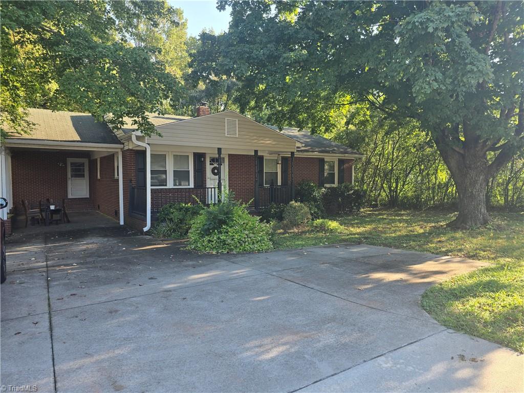 Pisgah Church Rd, Greensboro, NC 27455