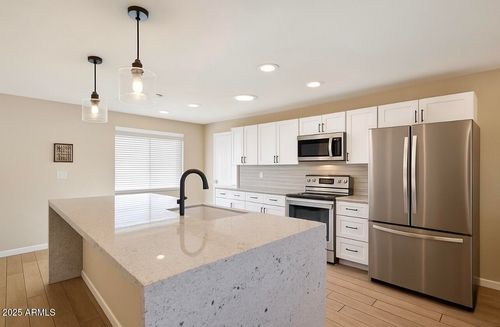 10508 W Kelso Dr, Sun City, AZ, 85351-4856 | Card Image