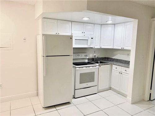2-121-19455 Ne 10th Ave, North Miami Beach, FL, 33179-5704 | Card Image