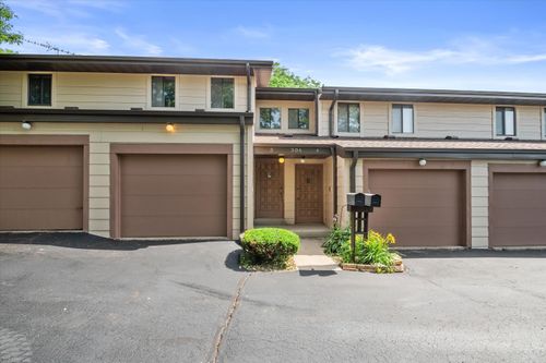 306 Sheffield Rd, Waukesha, WI, 53186-8302 | Card Image