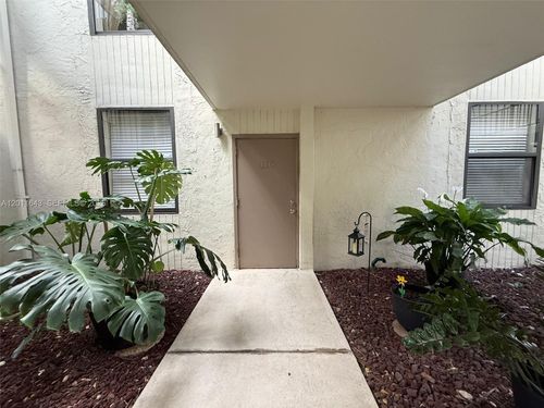 116-9-20441 Ne 30th Ave, Aventura, FL, 33180-1548 | Card Image