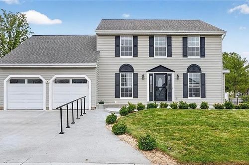 4894 Concord Dr, Easton, PA, 18045-8116 | Card Image
