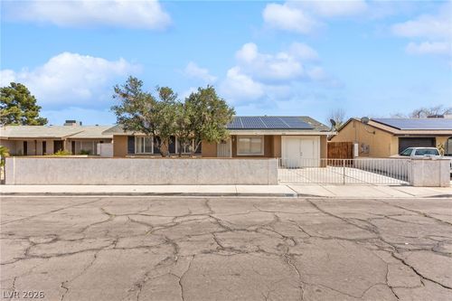 3686 Longfellow St, Las Vegas, NV, 89115-0312 | Card Image
