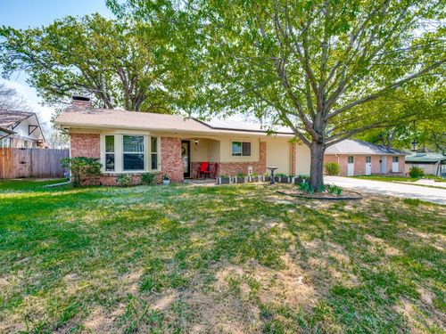 506 E Huitt Ln, Euless, TX, 76040-5531 | Card Image