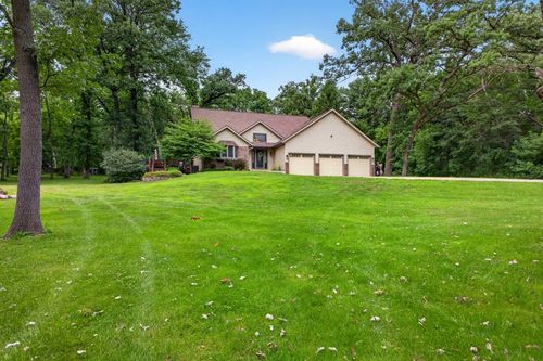 5843 Meadow Dr Se, Rochester, MN, 55904-8630 | Card Image
