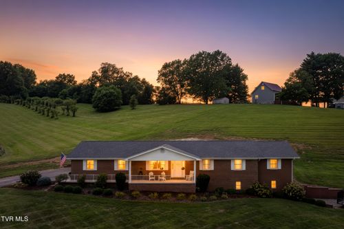 203 Douglas Shed Rd, Johnson City, TN, 37615-3355 | Card Image