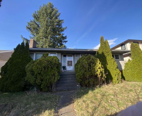 6347 Parkcrest Dr, Burnaby, BC, V5B2T1 | Card Image