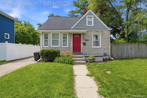1427 Pearson St, Ferndale, MI, 48220-3167 | Card Image