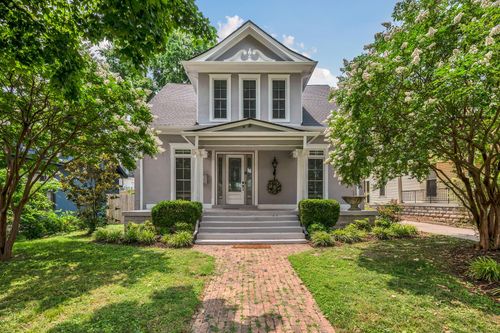 825 Acklen Ave, Nashville, TN, 37203-5407 | Card Image