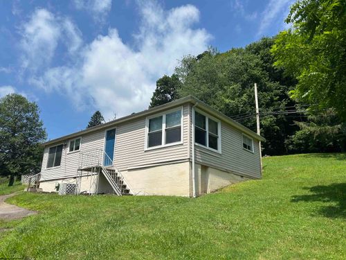 251 Mount Harmony Rd, Fairmont, WV, 26554-9629 | Card Image