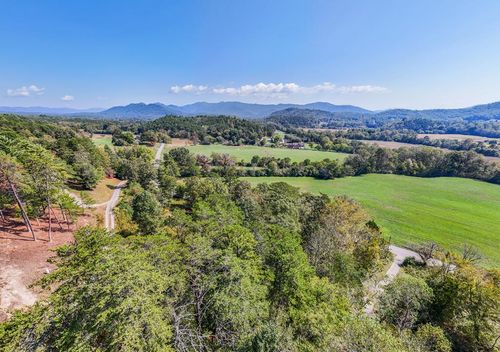 000 Mistletoe Rdg, Murphy, NC, 28906 | Card Image