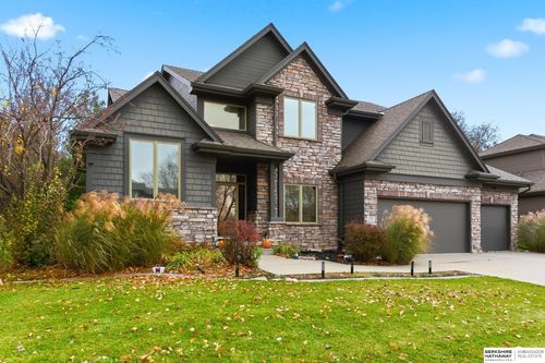 723 S 195th St, Elkhorn, NE, 68022-4824 | Card Image