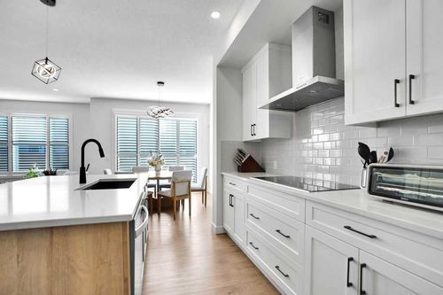 117 Amblehurst Green Nw, Calgary, AB, T3P1W8 | Card Image