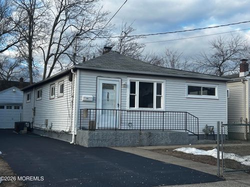 261 Seeley Ave, Keansburg, NJ, 07734-1143 | Card Image