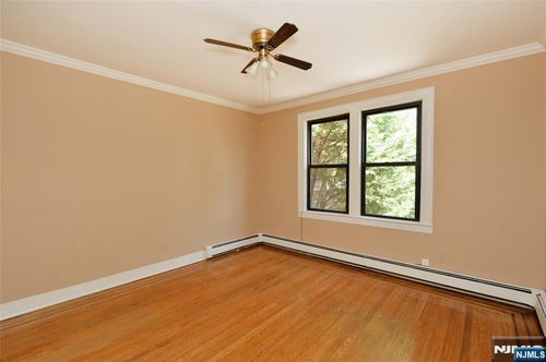 38 River Edge Rd, River Edge, NJ, 07661-2442 | Card Image