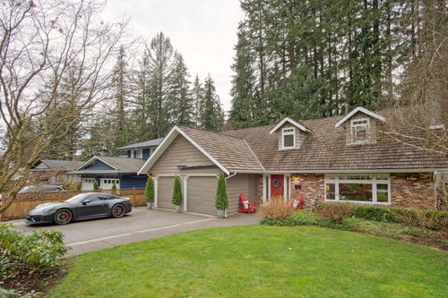 2569 Hyannis Pt, North Vancouver, BC, V7H1R9 | Card Image