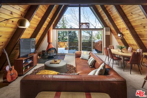 1281 Aleutian Dr, Lake Arrowhead, CA, 92352 | Card Image