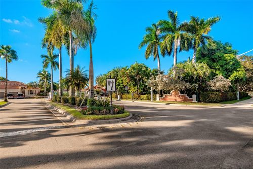 13155 Nw 9th Ct, Pembroke Pines, FL, 33028-3100 | Card Image