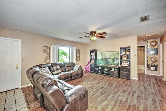 3060 Ne Beechwood Cir, House other with 3 bedrooms, 2 bathrooms and null parking in Labelle FL | Image 5