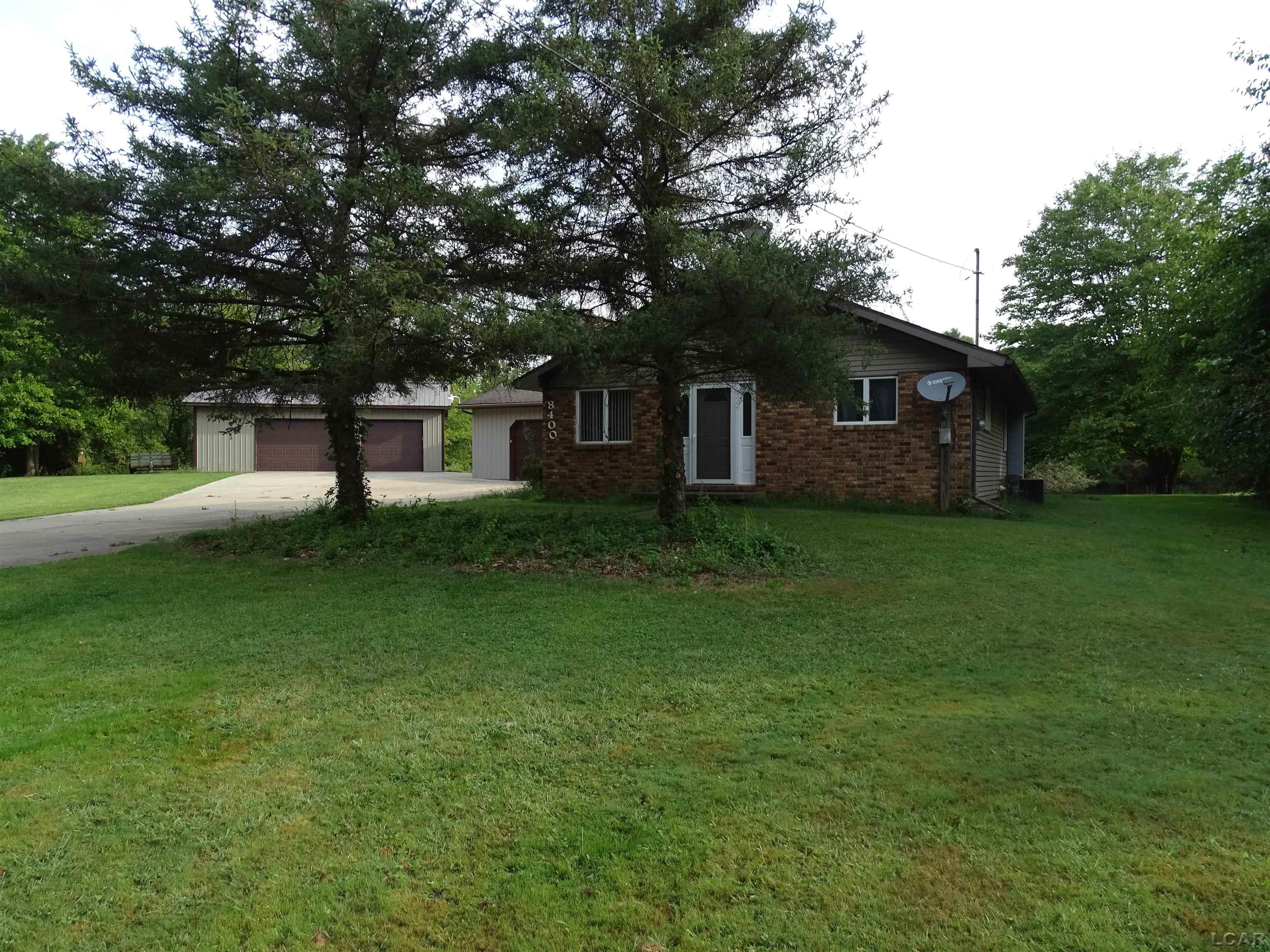 Clinton Rd, Jackson, MI 49201