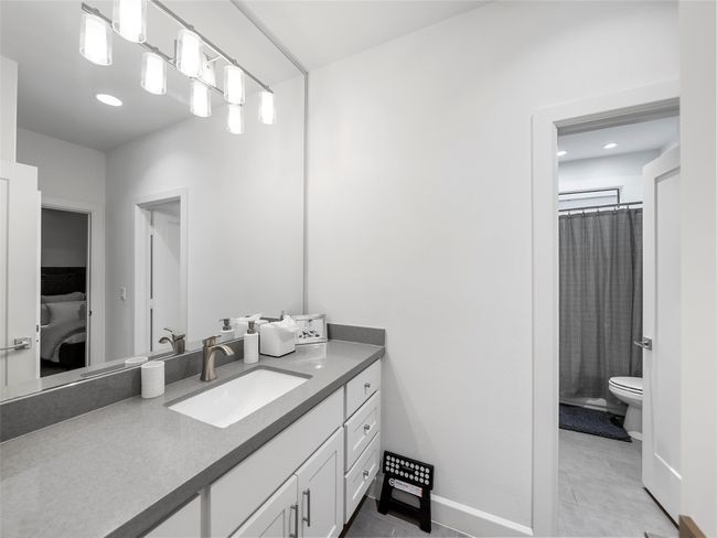 1st floor Bathroom | Image 30