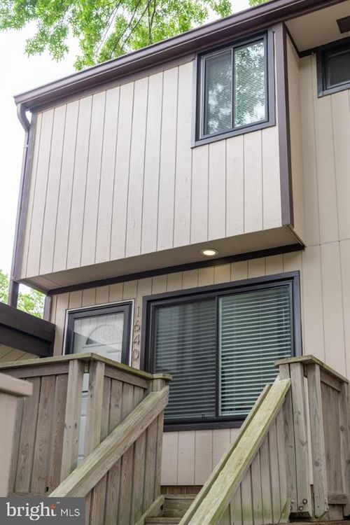 1640 Westwind Way, MCLEAN, VA, 22102-1604 | Card Image