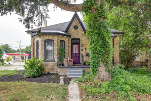246 Wellington St, Stratford, ON, N5A2L6 | Card Image
