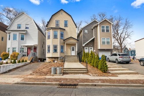 543 N Grove St, East Orange, NJ, 07017-4908 | Card Image