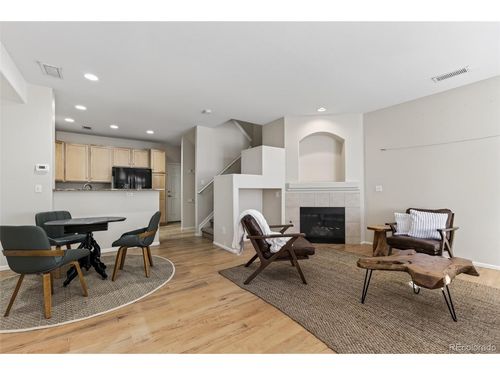 8399 Stonybridge Cir, Highlands Ranch, CO, 80126-7012 | Card Image