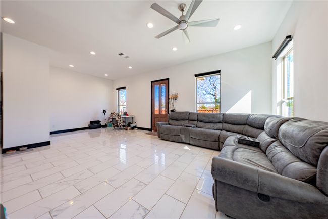 6142 Inca Dr, House other with 3 bedrooms, 2 bathrooms and null parking in Mabank TX | Image 4