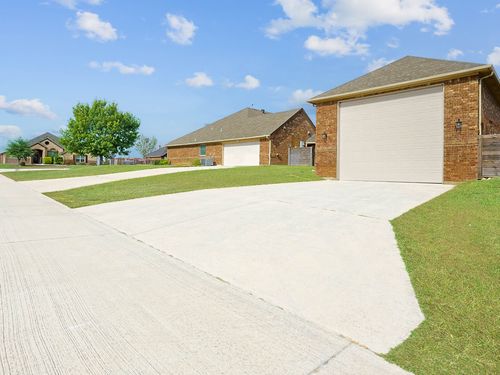 209 Clear Fork Trl, Rhome, TX, 76078-5425 | Card Image