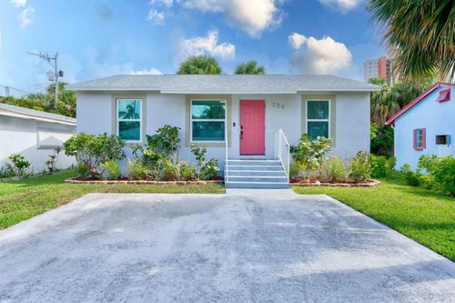 254 E 25th St, Riviera Beach, FL, 33404-4523 | Card Image